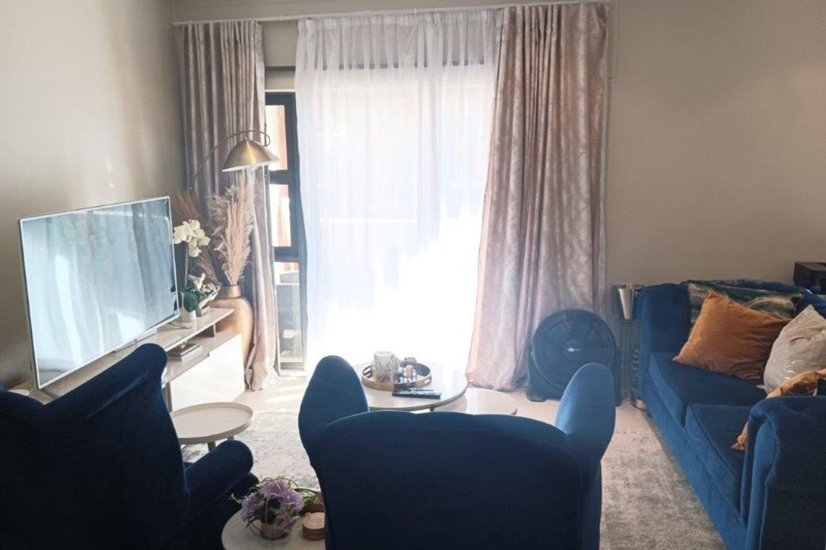 Modern 2 Bedroom Ground Floor Apartment Umhlanga Ridge | Priced to Sell - Photo 3