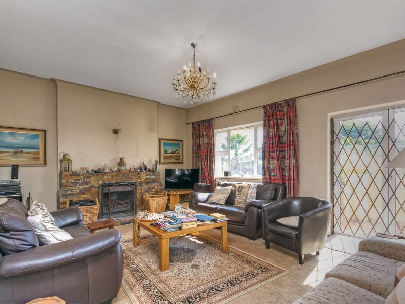 FEEL ON TOP OF THE WORLD IN THIS UNIQUE SPLIT LEVEL HOME WITH BREATHTAKING MOUNTAIN VIEWS - Photo 6