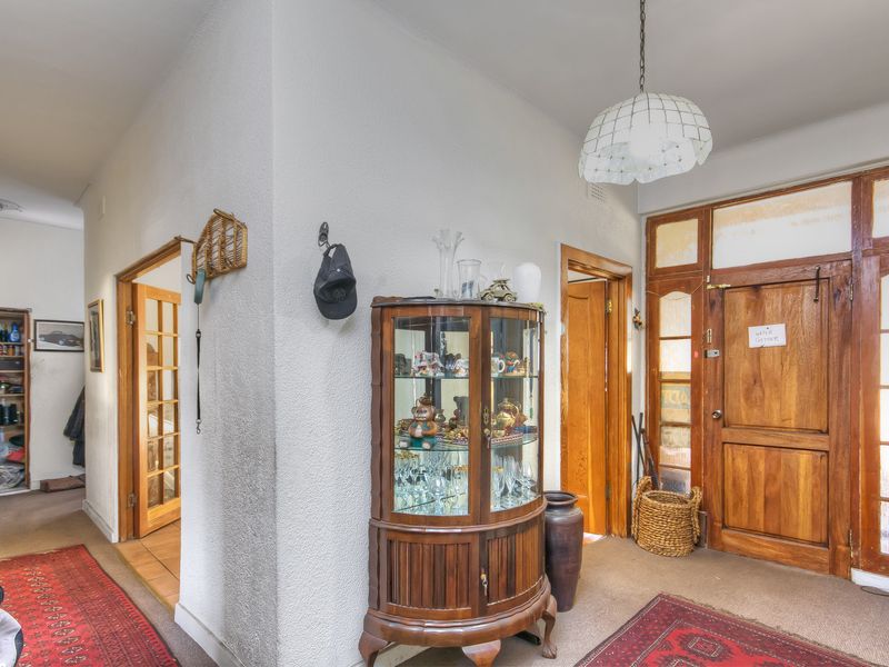 FEEL ON TOP OF THE WORLD IN THIS UNIQUE SPLIT LEVEL HOME WITH BREATHTAKING MOUNTAIN VIEWS - Photo 4