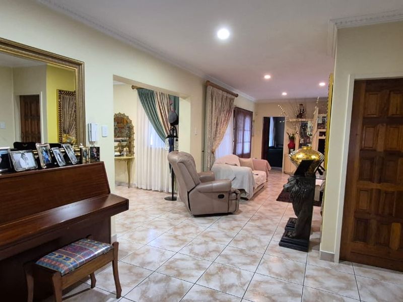 Spectacular Home in Dalcrest searching for a new family - Photo 10