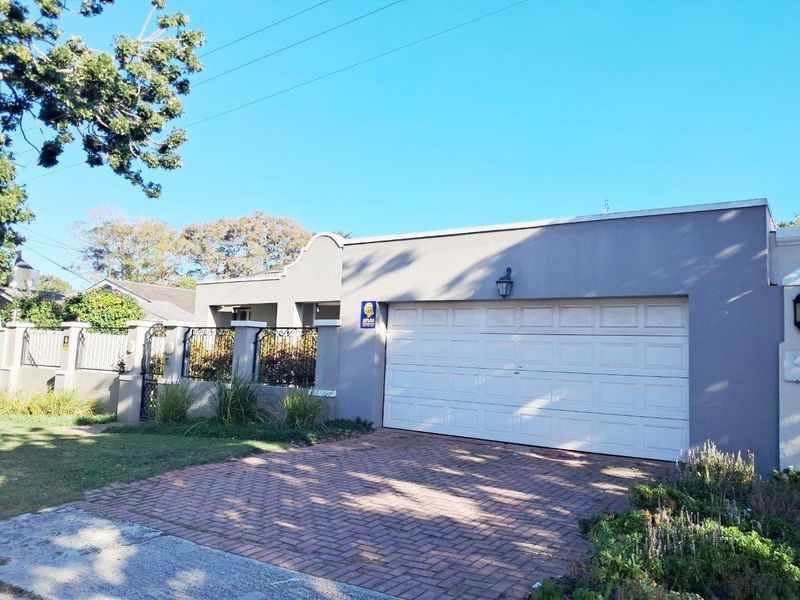 MILL PARK 4 BED 4 BATH HOUSE WITH DOUBLE GARAGE AND POOL FOR RENT - Photo 2