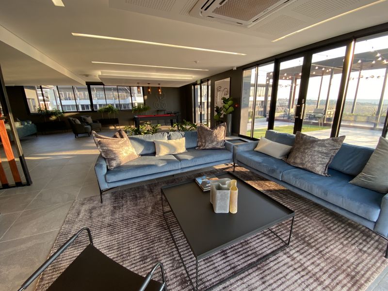 Modern City Living in the Heart of Sandton – No Transfer Duties! - Photo 6