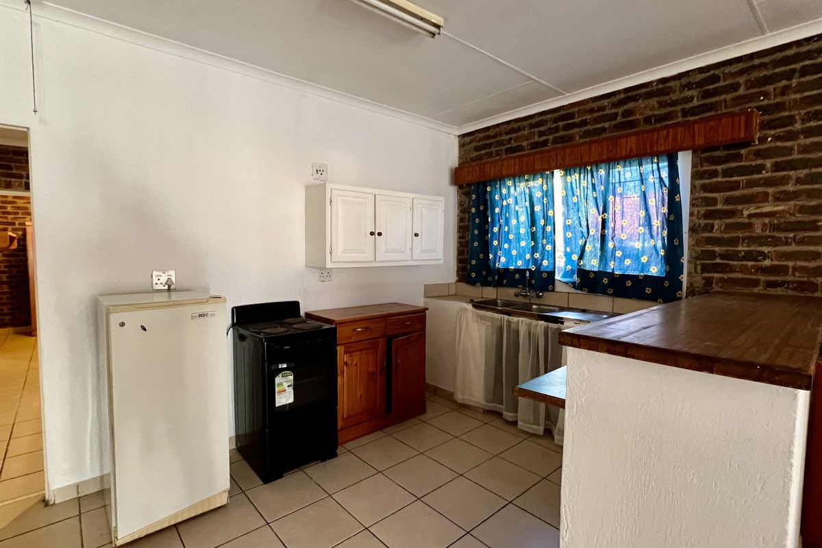 1 BEDROOM APARTMENT TO LET - Photo 5