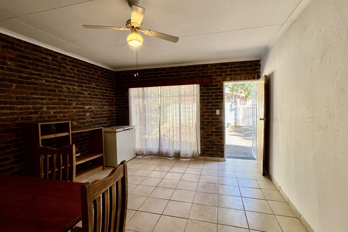 1 BEDROOM APARTMENT TO LET - Photo 4
