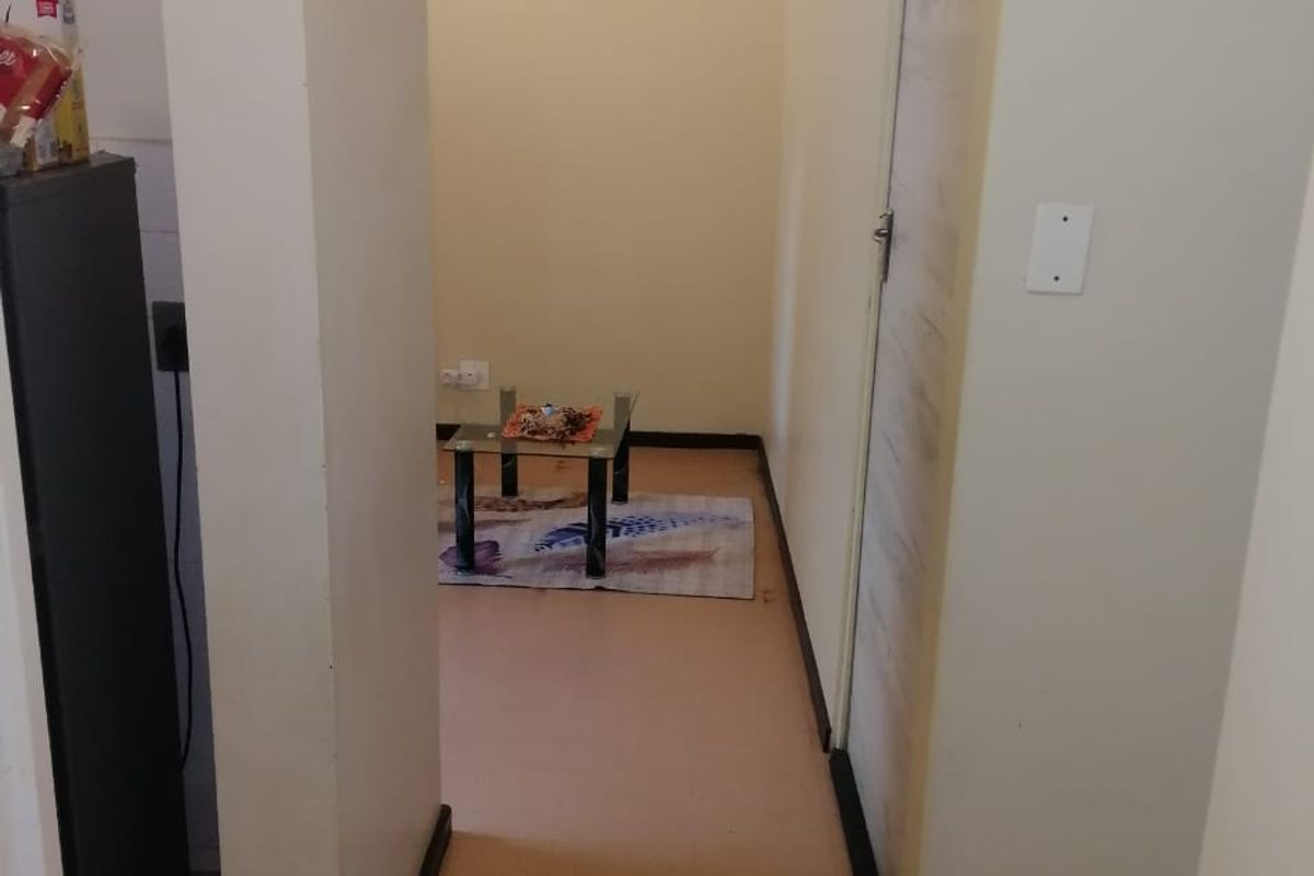 2 Bedroom Apartment -  Great for investment or 1st time buyers! - Photo 4