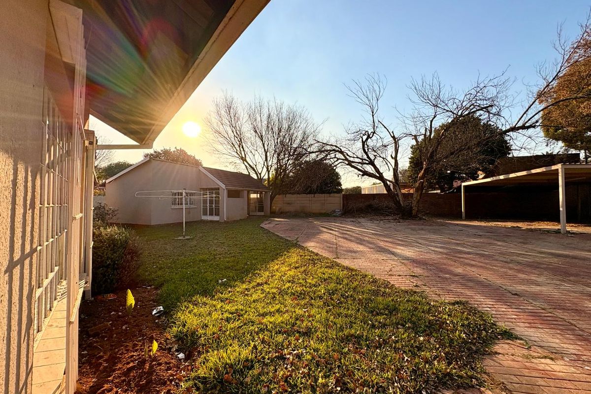 Family Home For Sale - Photo 2