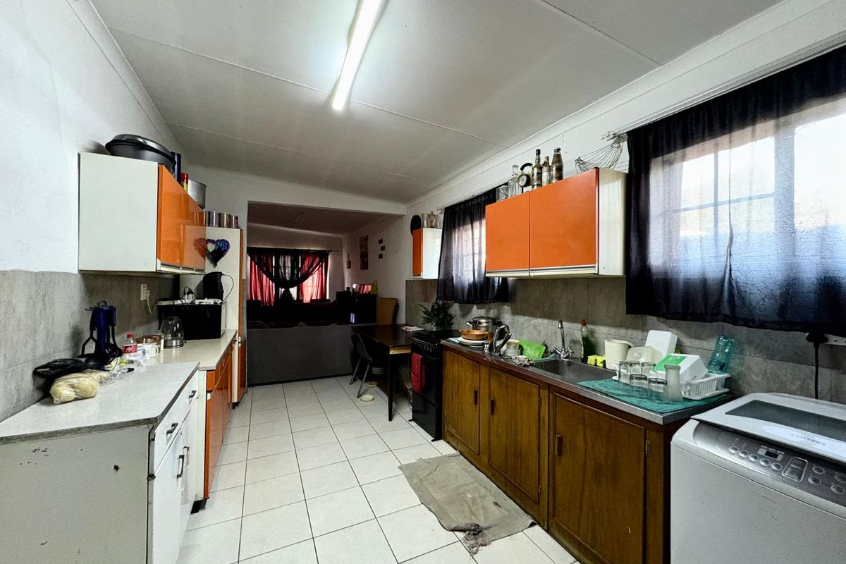 TWO FOR ONE - Photo 2