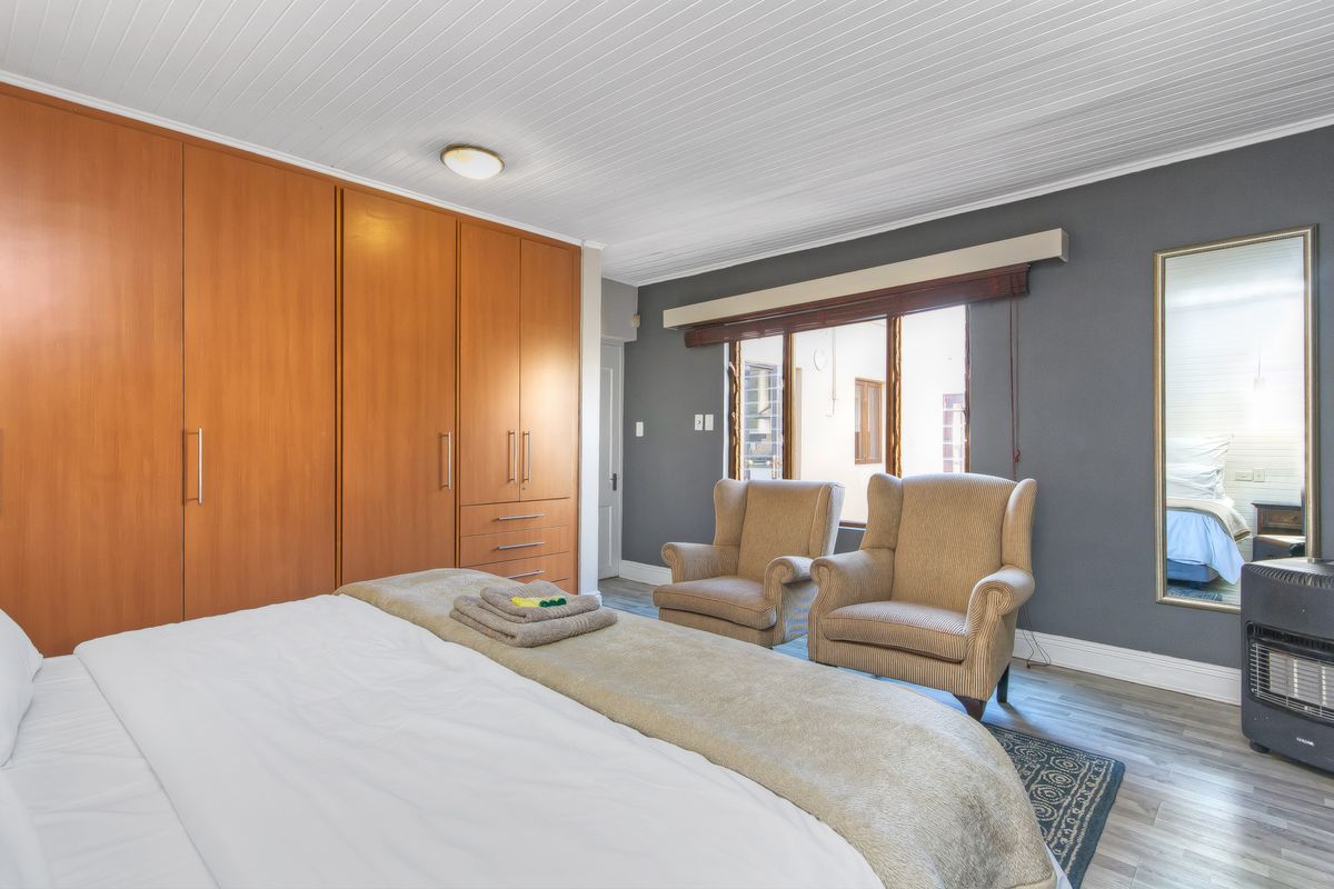 Beautiful Fully Furnished 4-Bedroom Home in Norwood with Staff Quarters–Private Pool & Solar Backup - Photo 4