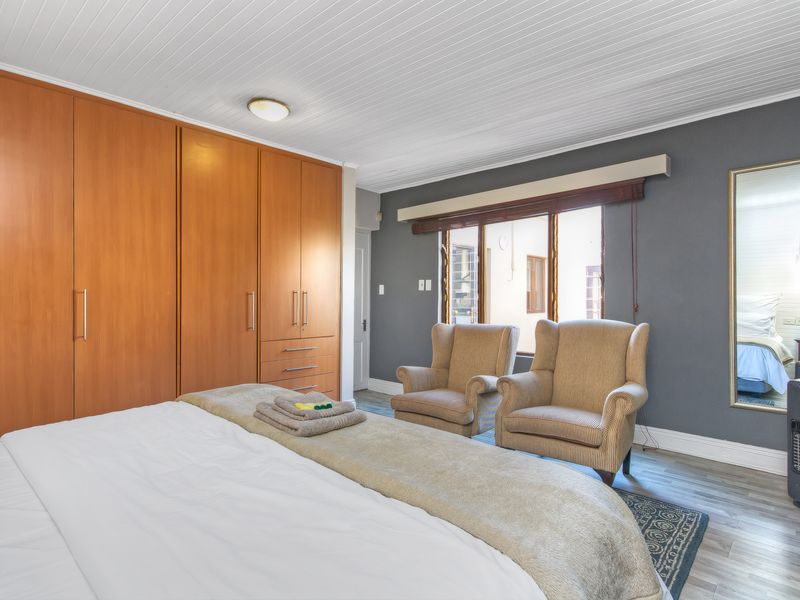 Beautiful Fully Furnished 4-Bedroom Home in Norwood with Staff Quarters–Private Pool & Solar Backup - Photo 4