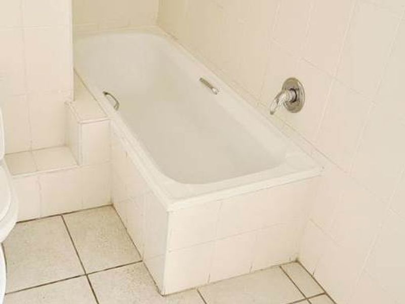 MALABAR 3 BED 2 BATH APARTMENT FOR RENT - Photo 9