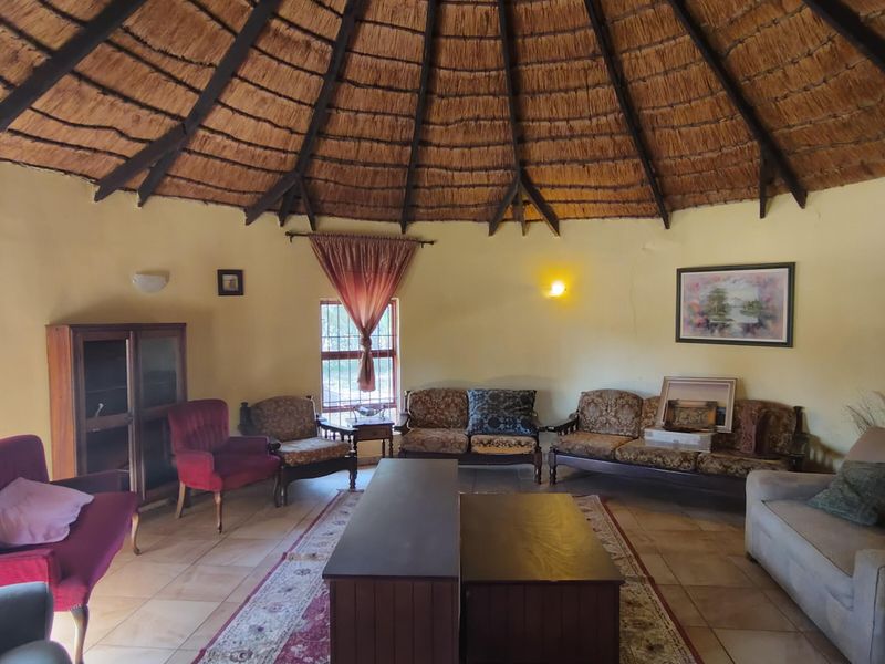 Charming farm for sale with endless possibilities - Photo 5