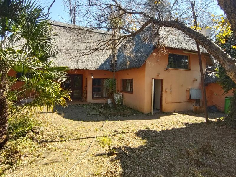Charming farm for sale with endless possibilities - Photo 3