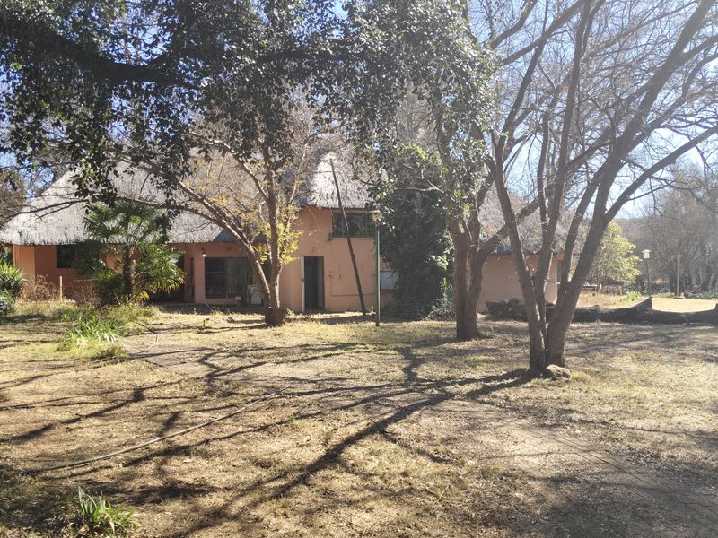 Charming farm for sale with endless possibilities - Photo 2