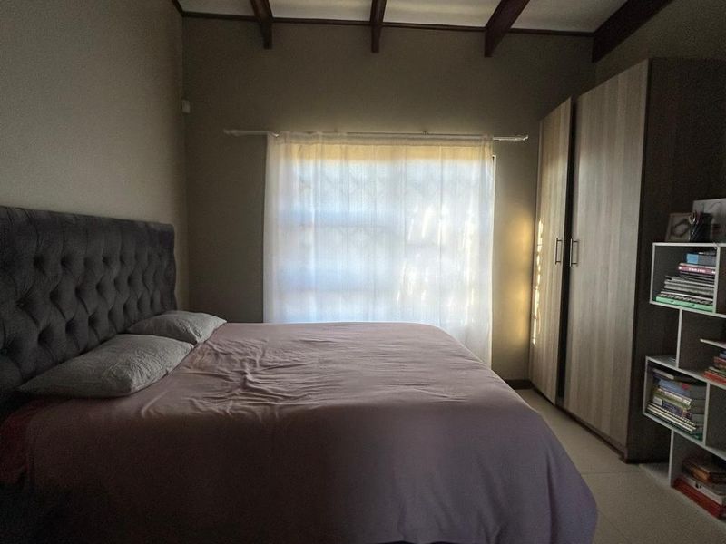 Townhouse For Sale In Witbank - Photo 10