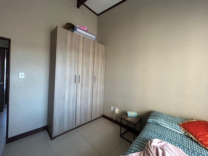 Townhouse For Sale In Witbank - Photo 6