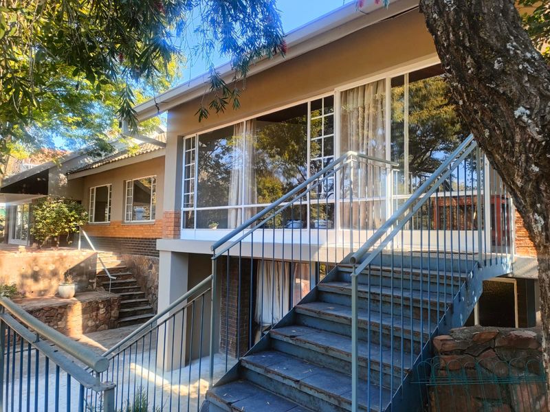 SPACIOUS 4 BEDROOM 3 BATHROOMS FAMILY HOUSE - Photo 3