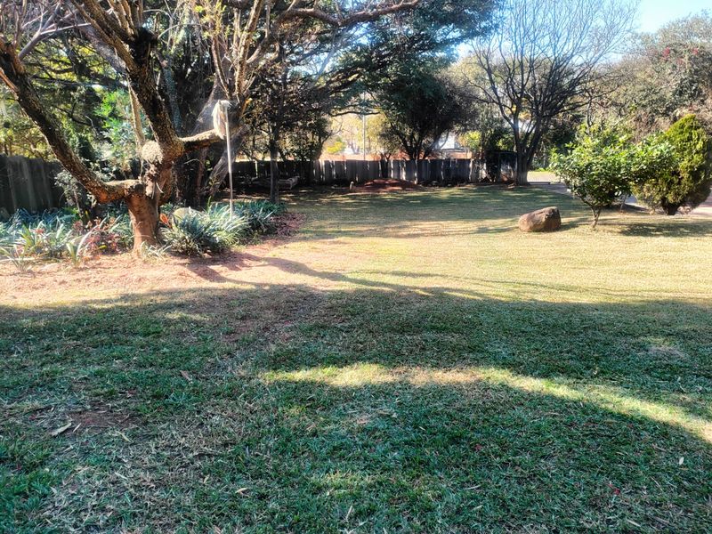 SPACIOUS 4 BEDROOM 3 BATHROOMS FAMILY HOUSE - Photo 8