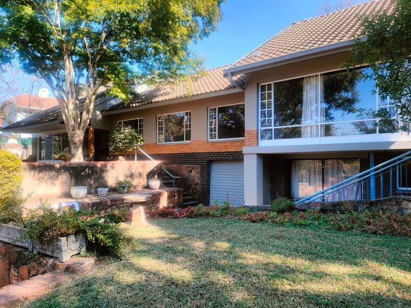 SPACIOUS 4 BEDROOM 3 BATHROOMS FAMILY HOUSE - Photo 6