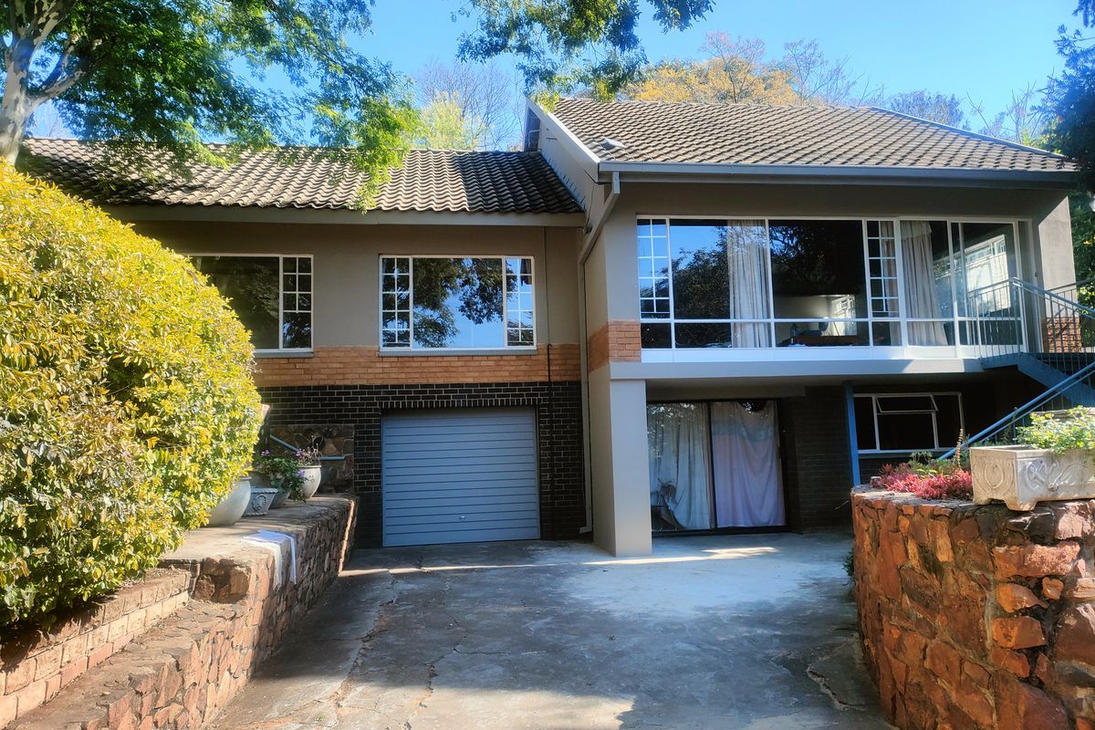 2 BEDROOM 1 BATH - SHARE GADEN WITH ANOTHER UNIT - Photo 2