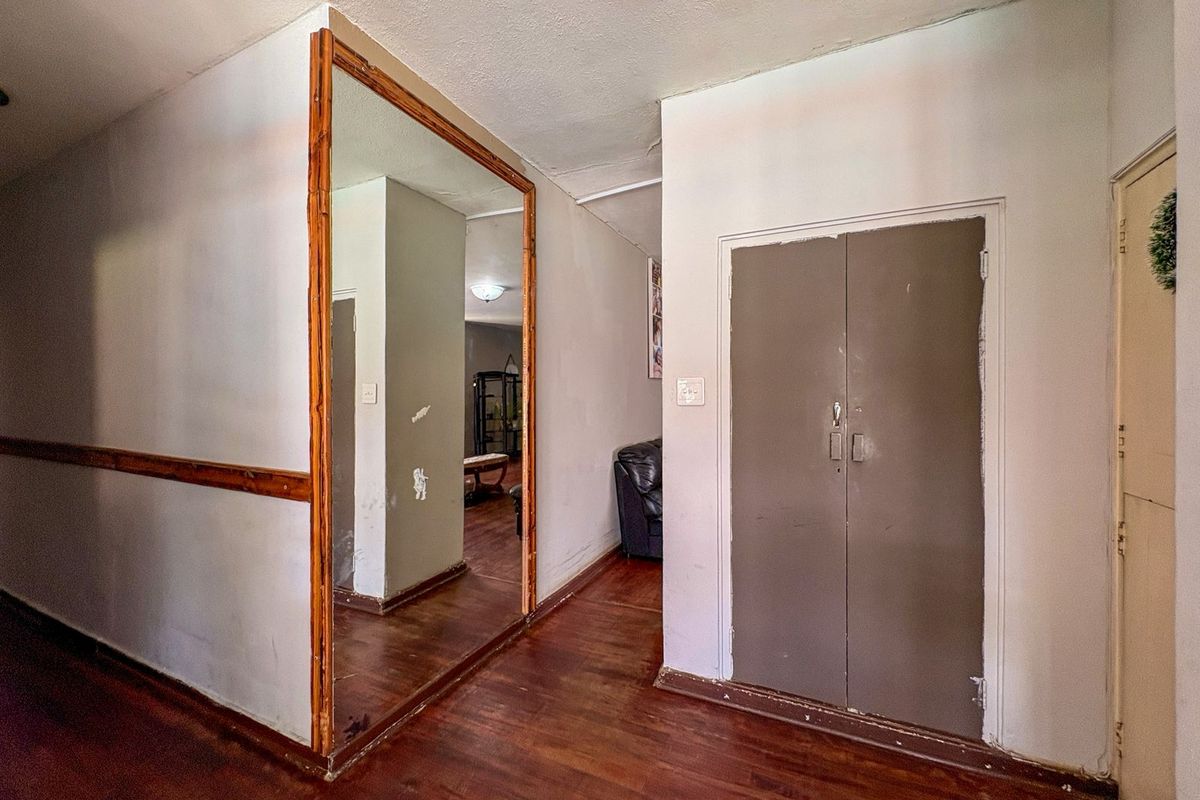 Stunnig Family Home in Brakpan - Photo 3