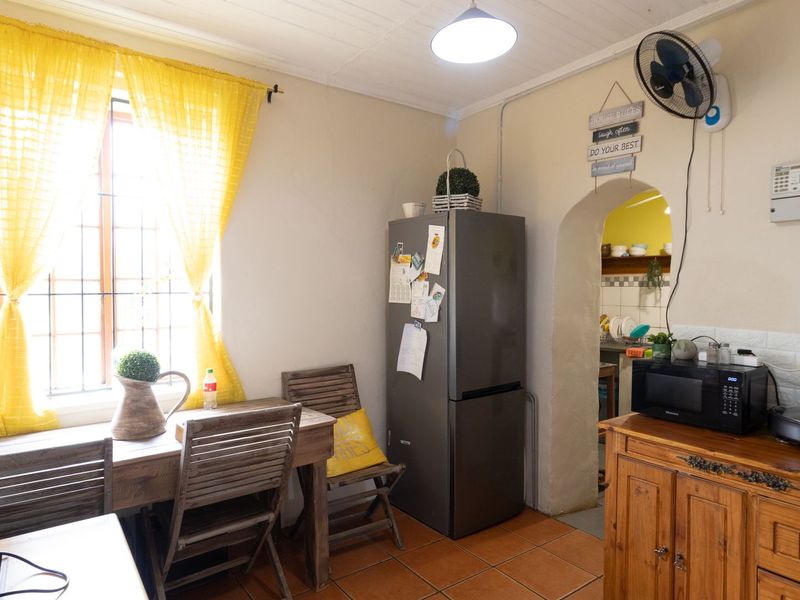 Modern Country Living with added potential Flatlet - Photo 10