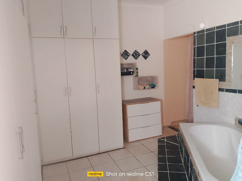 3 Bedroom plot with flatlets  For Sale in Sundra - Photo 9