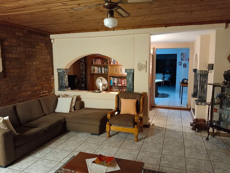 3 Bedroom plot with flatlets  For Sale in Sundra - Photo 2