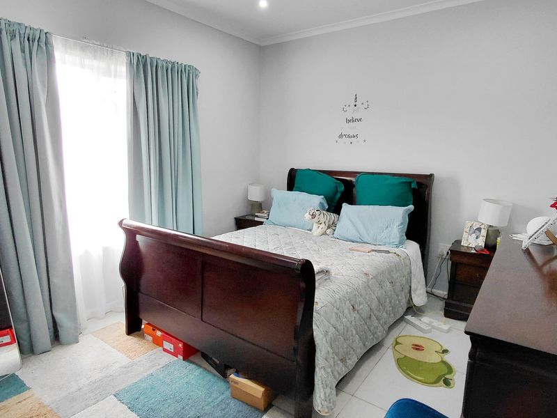 LOVEMORE PARK 4 BED 2 BATH HOME WITH DOUBLE GARAGE FOR RENT - Photo 7