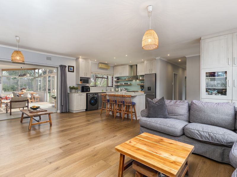 Serenity, Space & Family Living!! Viewings by appointment - Photo 10