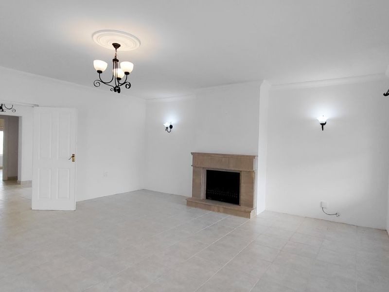 BEACHVIEW 5 BED 4 BATH HOUSE WITH DOUBLE GARAGE  FOR RENT - Photo 10