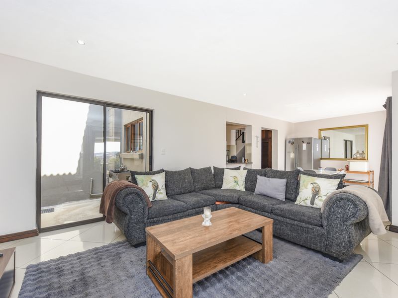 Room to Grow, Space to Breathe - Secure Country Living in Rietvlei Country Estate - Photo 8