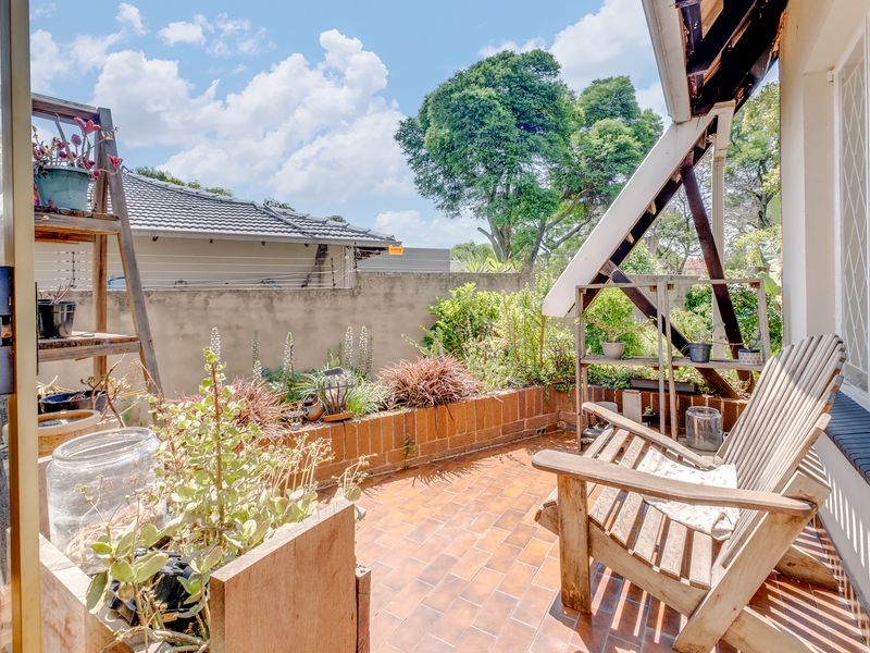 Family Home That Earns — Two Cottages, Solar and Electric Fencing - Photo 7