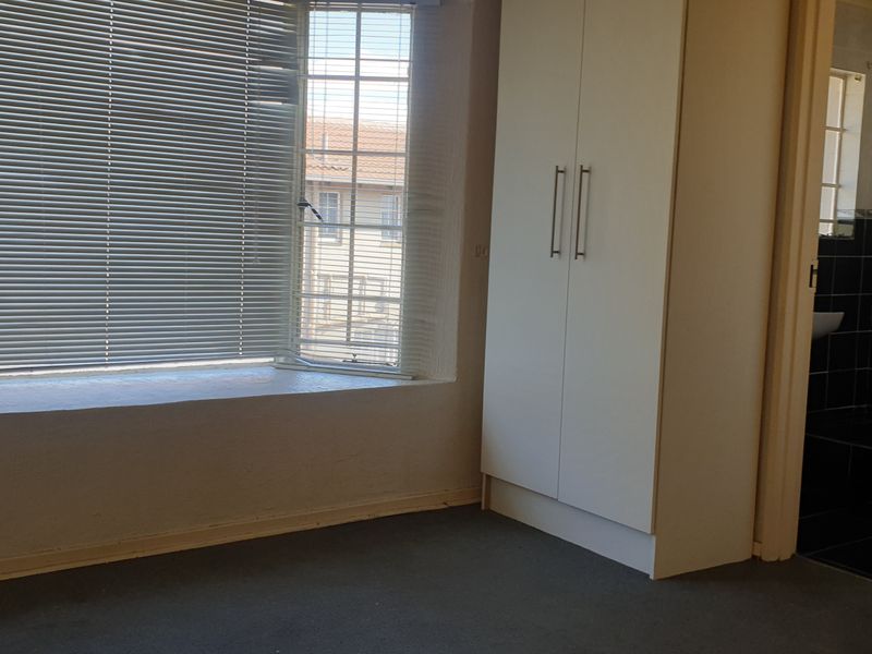 1 Bedroom Duplex Flat For Sale in Dalpark x11 - Photo 7