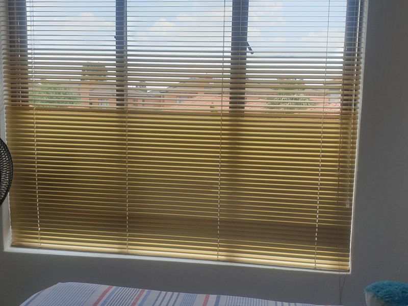 2 Bedroom Flat For Sale in Helderwyk Estate - Photo 6