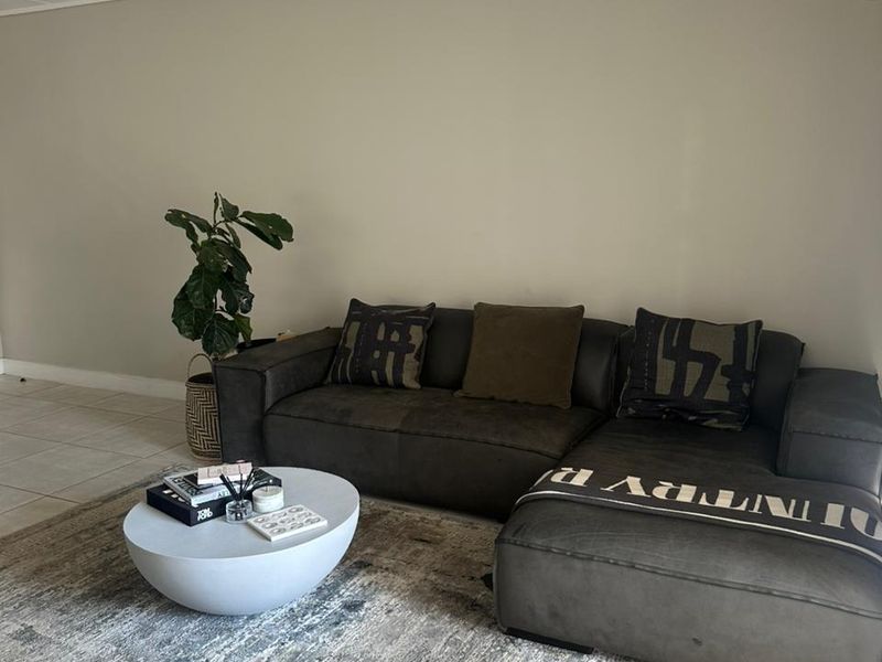 Lovely ground floor unit in sought after Polofields - Photo 9