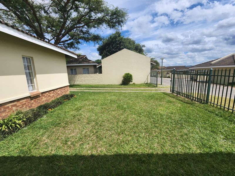 Spacious & Pet-Friendly Family Home in Ilanga Village - Photo 3