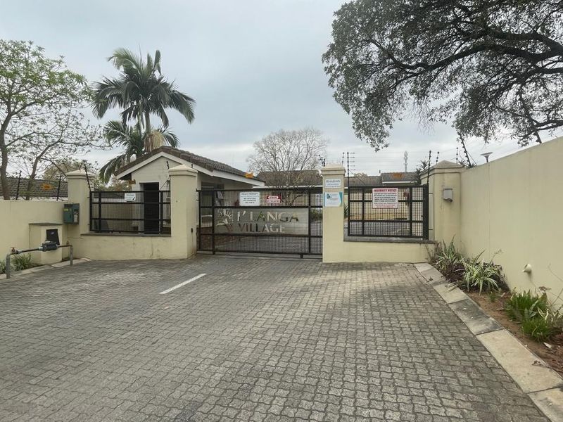 Spacious & Pet-Friendly Family Home in Ilanga Village - Photo 4