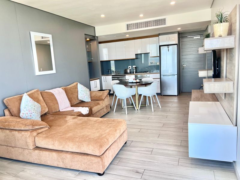 Sky High Luxury at Umhlanga Arch – 2 Bed | 2.5 Bath | Unmatched Beach Views - Photo 10