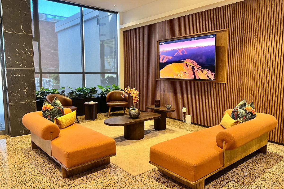 Sky High Luxury at Umhlanga Arch – 2 Bed | 2.5 Bath | Unmatched Beach Views - Photo 4