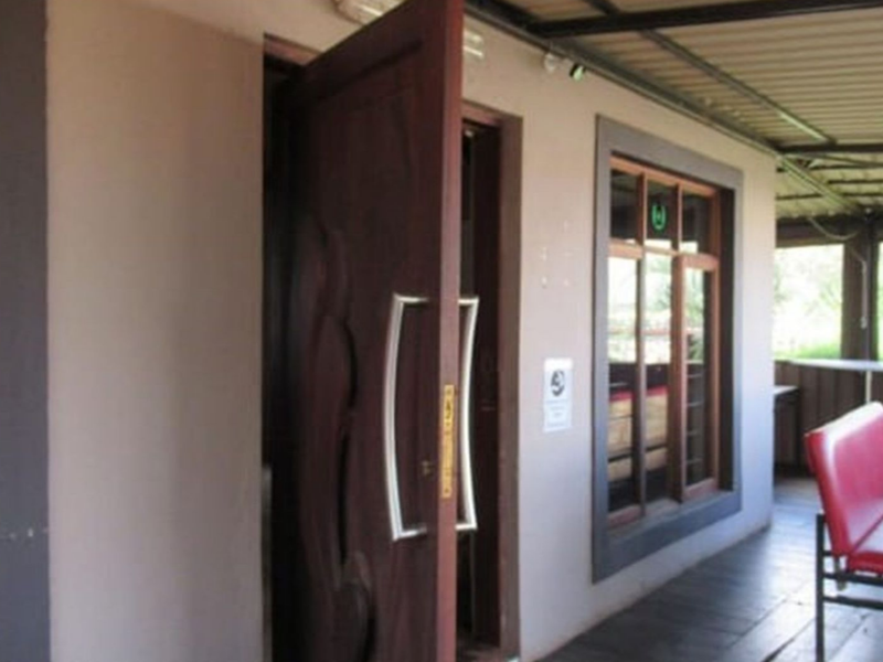 Charming 3-Bed Home in Serene Princess AH - Photo 7