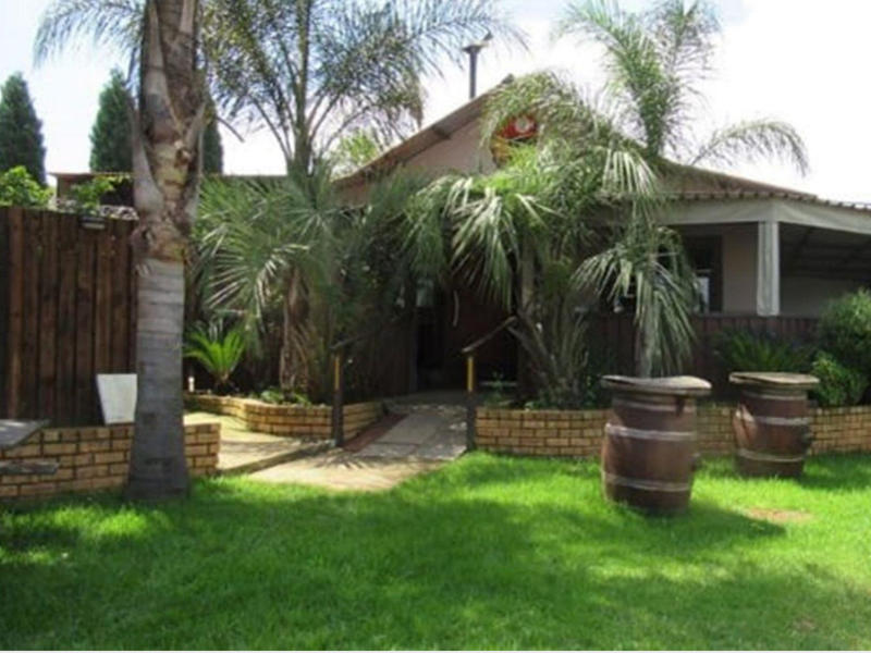 Charming 3-Bed Home in Serene Princess AH - Photo 2