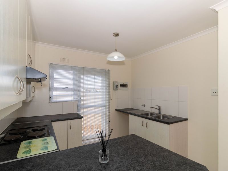 Stylish & Secure Rental Home in Sought-After Northfield Place -Ready For Occupation - Photo 9