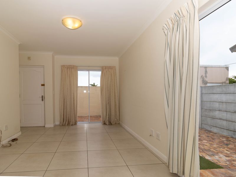 Stylish & Secure Rental Home in Sought-After Northfield Place -Ready For Occupation - Photo 6