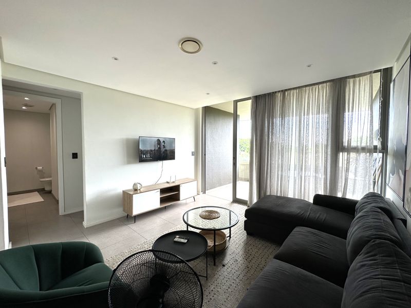 ELEGANT FULLY FURNISHED APARTMENT IN PRESTIGIOUS PEBBLE BEACH - Photo 5