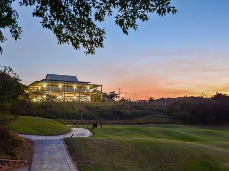 LUXURY LIVING AWAITS – SIMBITHI GOLF ESTATE - Photo 7