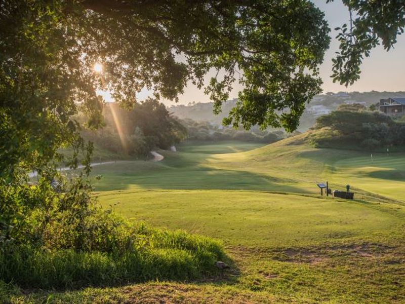 LUXURY LIVING AWAITS – SIMBITHI GOLF ESTATE - Photo 6