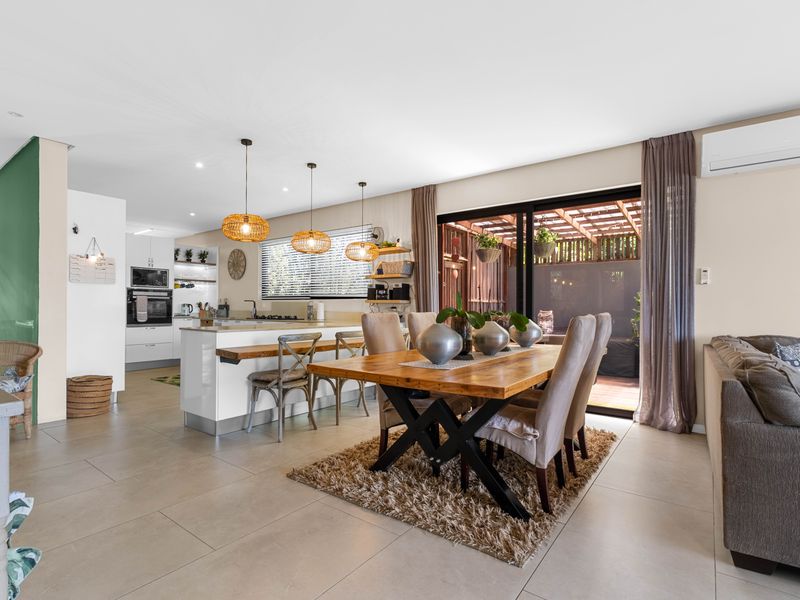 PRIVATE SETTING | ELEVATED SEA VIEWS - Photo 9