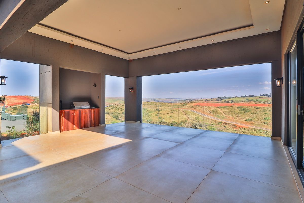 PRIME FREESTANDING FAMILY HOME – ZIMBALI LAKES - Photo 5