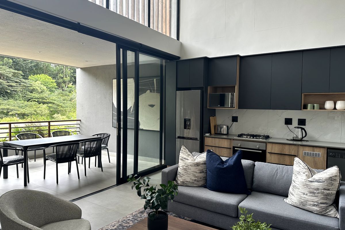 LUXURY COASTAL APARTMENT – 322 ON BOULEVARD, ZIMBALI LAKES - Photo 4