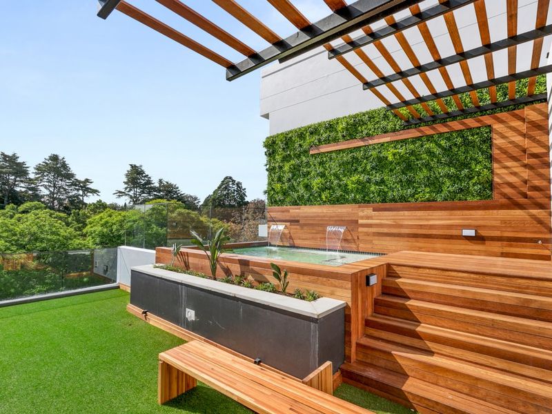 Ground floor 2 bedroom 2 bathroom furnished unit in Rosebank - Photo 6